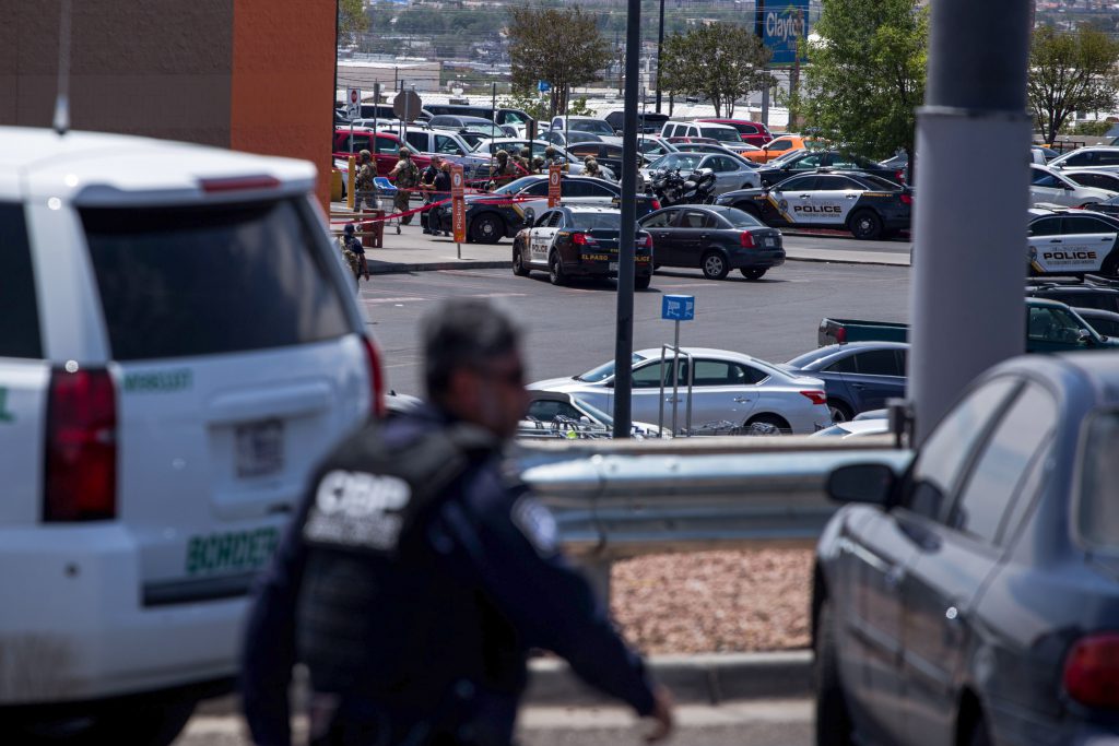 Law enforcement agencies respond to an active shooter at a Wal-Mart near Cielo Vista Mall in El Paso, Texas, Saturday, Aug. 3, 2019. - Police said there may be more than one suspect involved in an active shooter situation Saturday in El Paso, Texas. City police said on Twitter they had received "multi reports of multipe shooters." There was no immediate word on casualties. (Photo by Joel Angel Juarez / AFP)